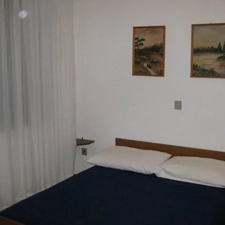 Apartman Krk 14484b Krk Town